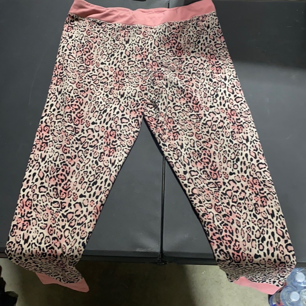 Leopard print sweat pants. Very comfortable.